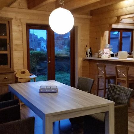 Au Chalet Bed & Breakfast Maubray Bagian luar foto